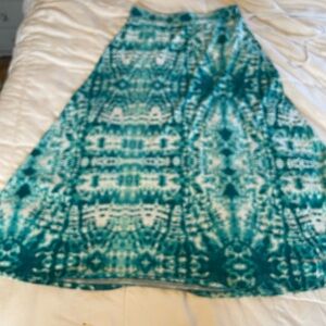 ROZ & ALI flowing boho  full maxi pull on skirt sz L